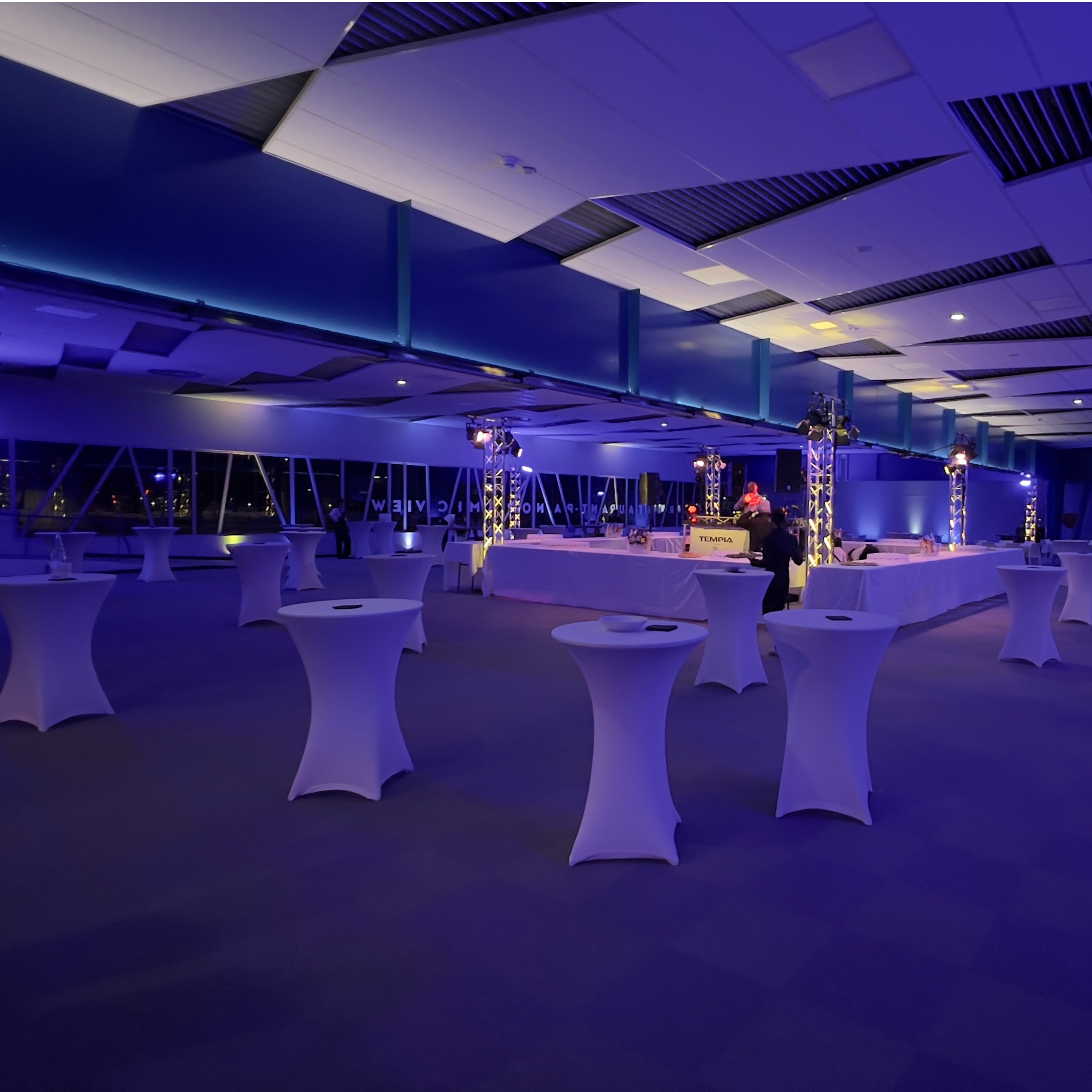 placeholder image sq